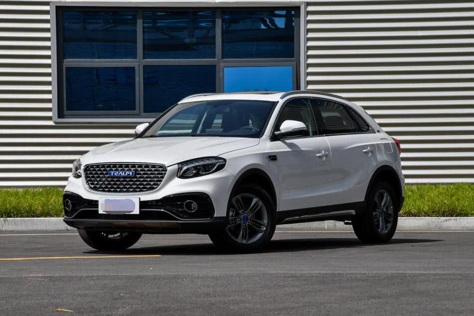 国产首款音乐轿跑SUV正式下线，内置K歌系统还配无线麦克风