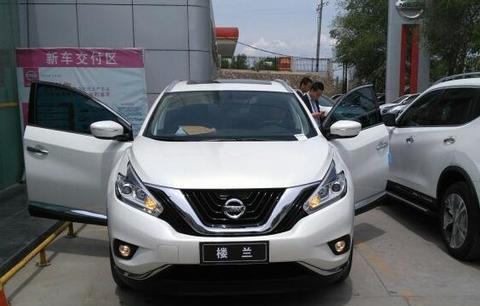 自吸发动机CVT堪称黄金组合！大沙发名不虚传，舒适度完胜汉兰达