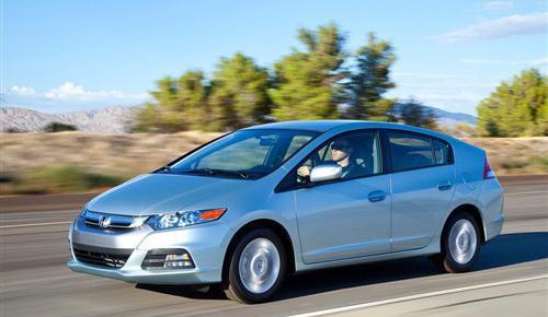 本田被丰田碾压的车型翻身，搭载全新混动系统，小号雅阁