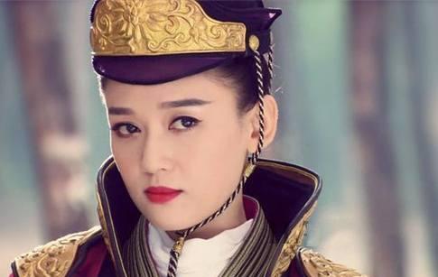 金庸笔下东方不败的师傅是谁? 不是任我行, 这