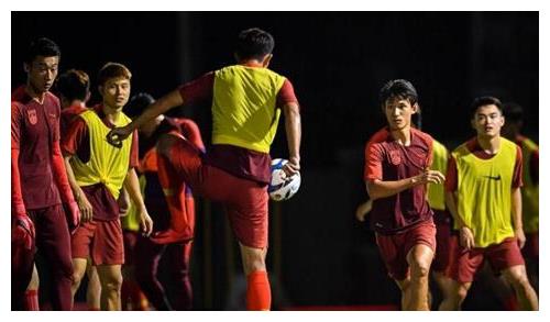 国足体测详细内容再被曝光,体测后拓展训练项