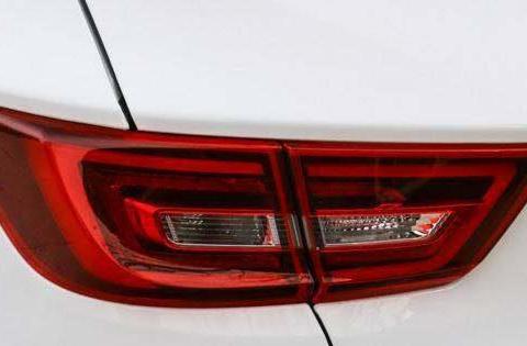 质保15万公里，配电子驻车+定速巡航，买宝骏510不如买它，仅5万3