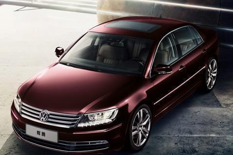 容易被加油站员工忽视的3款真豪车, 有的甚至是绝版车型