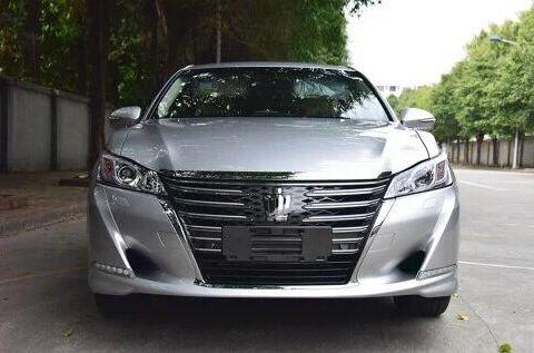 丰田旗下豪华轿车，上市初期与奥迪A6L同台竞技，现仅售24万元