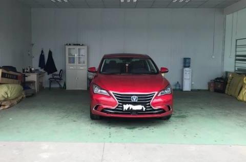 聪明人买车都选了逸动，这车好开又帅气，后悔知道晚了