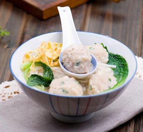 9个月宝宝辅食吃什么,水果大虾少不了 3道增高