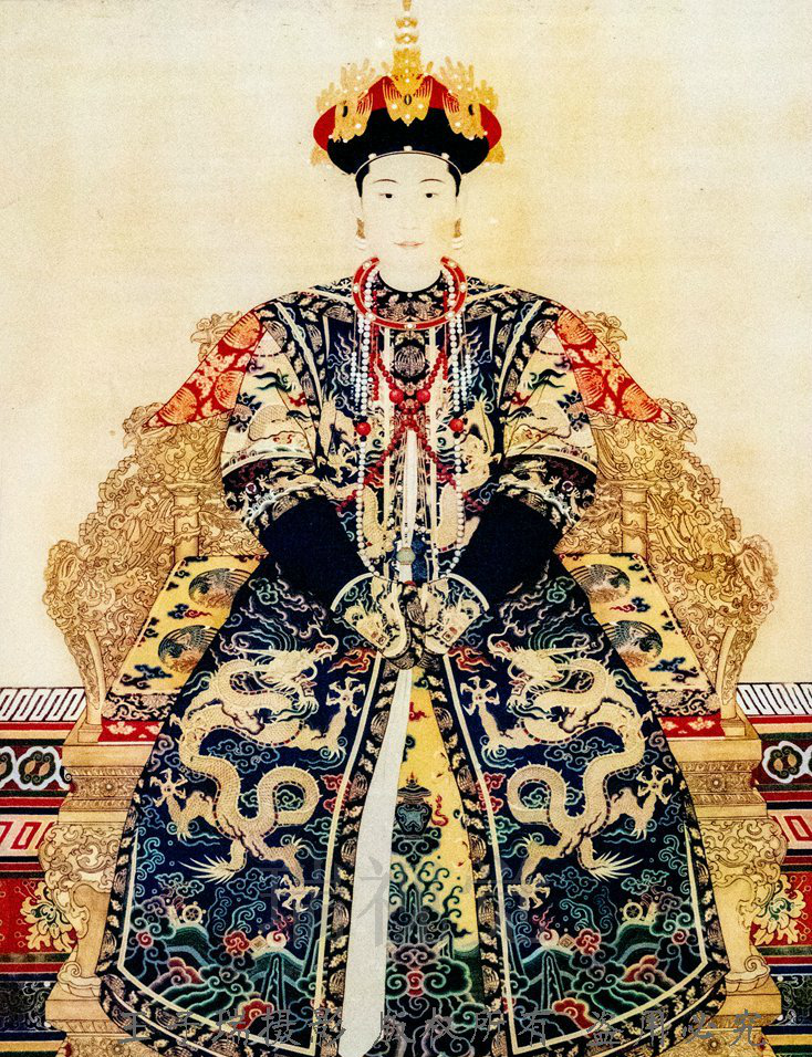 这是清太祖努尔哈赤的皇后之一孝慈高皇后:叶赫那拉·孟古.