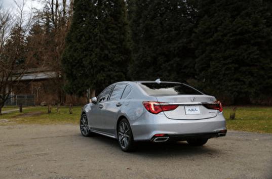 强力三马达加持!讴歌2018 Acura RLX Hybrid Elite车评!