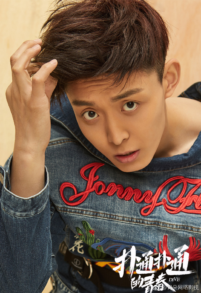 该剧由@X玖少年团谷嘉诚BAE 饰演江白龙