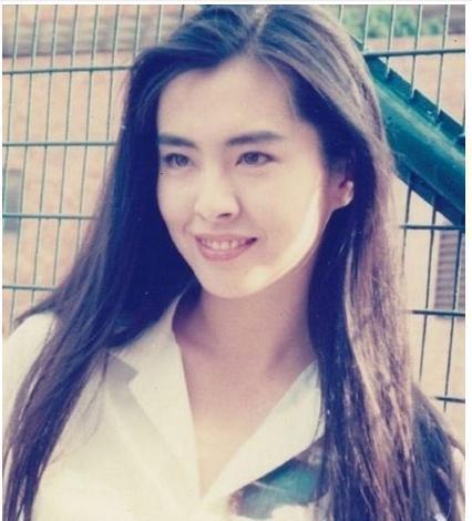 百亿富豪追王祖贤到手后又抛弃, 谈起当年事情为什么洋洋得意呢?
