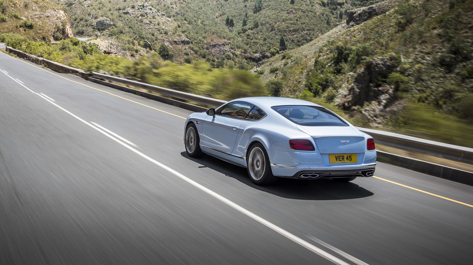 高速服务区停留,怎样避免交超时费?看看老司机