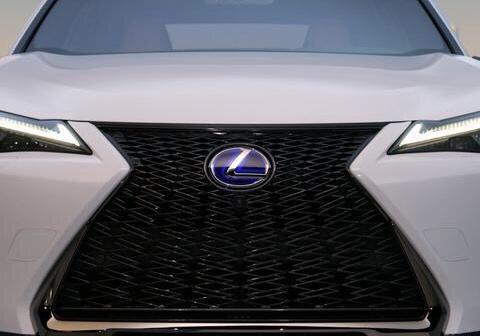 2018日内瓦车展全新雷克萨斯UX登场！