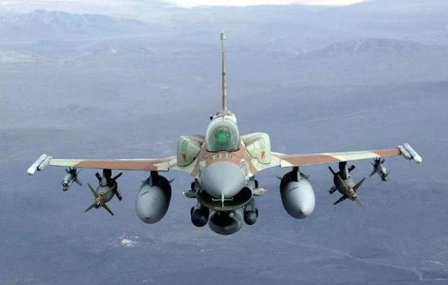 放着价优的歼10不买, 印尼为啥非要斥巨资买4