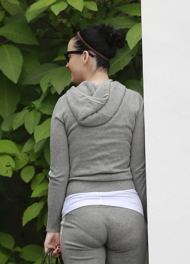 紧身裤别这样穿!好尴尬!赵丽颖和阿芮尔·温特教你穿出好身材!