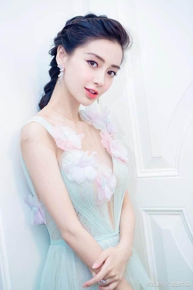 2018女明星人气排行榜,2019女明星人气排行榜 娱乐圈女明星人气排行榜,杨颖第二,鞠婧祎上榜,第一理