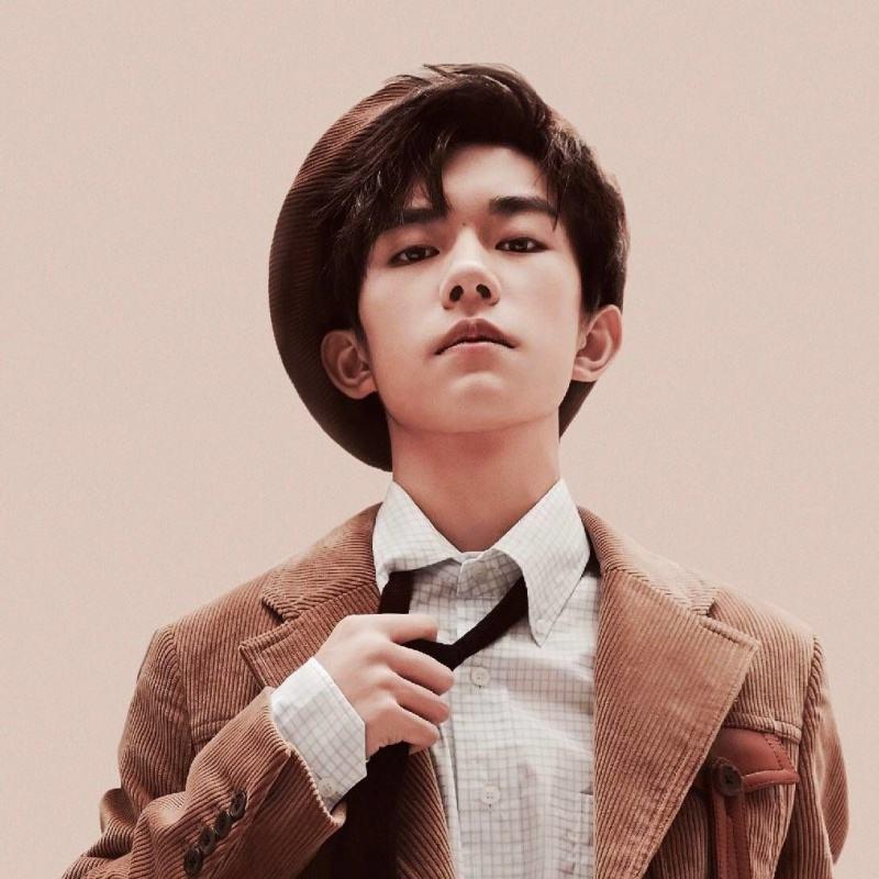 喜大普奔!中戏曝光2018年表演系名单，易烊千玺双料第一!