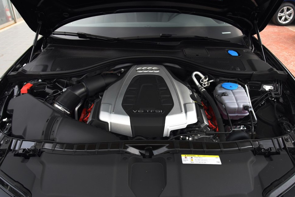 百公里加速5.8秒的旅行车VS油耗8.9L的V6越野车 该选谁