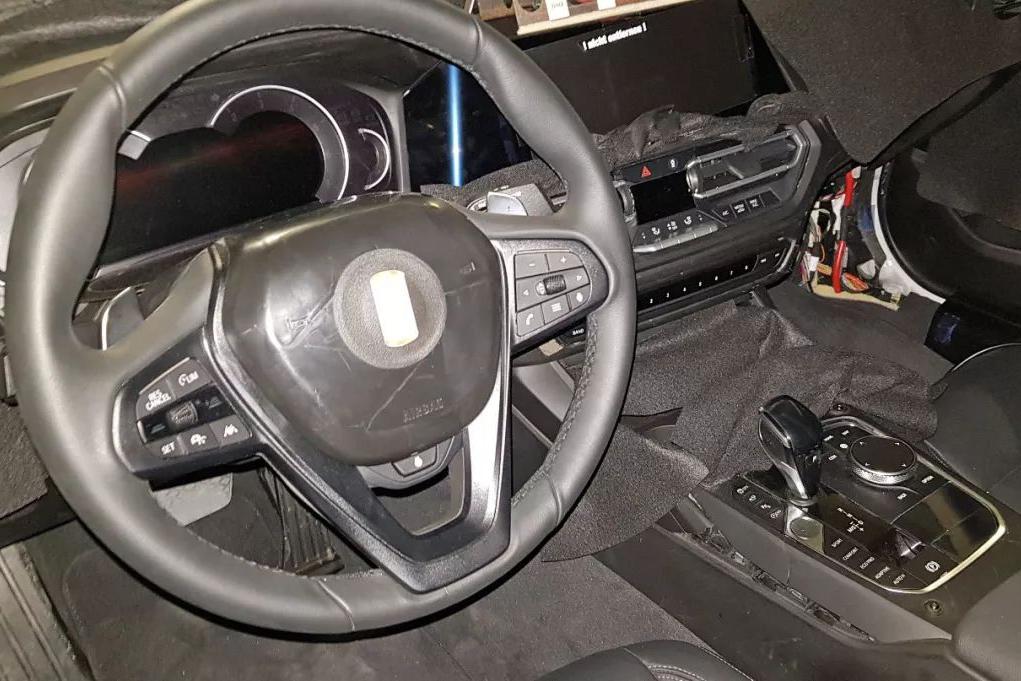 宝马全新3系内饰实拍！变化明显！启动按钮居然在这里？