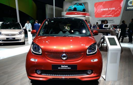 红色专属车漆 smart二十周年纪念版亮相