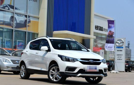 新款上市直接爆红, 这小型SUV卖5.69万ESP自动挡都有了