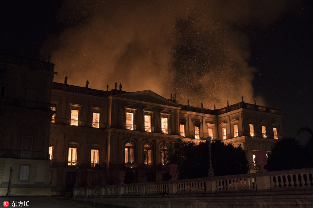 当地时间2018年9月2日,巴西国家博物馆发生火