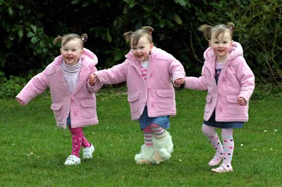 读睡诗歌 攥一把雪,捏个会眨眼的星星