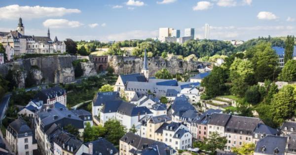 世界十大最有钱国家 原来这个国家的人这么有