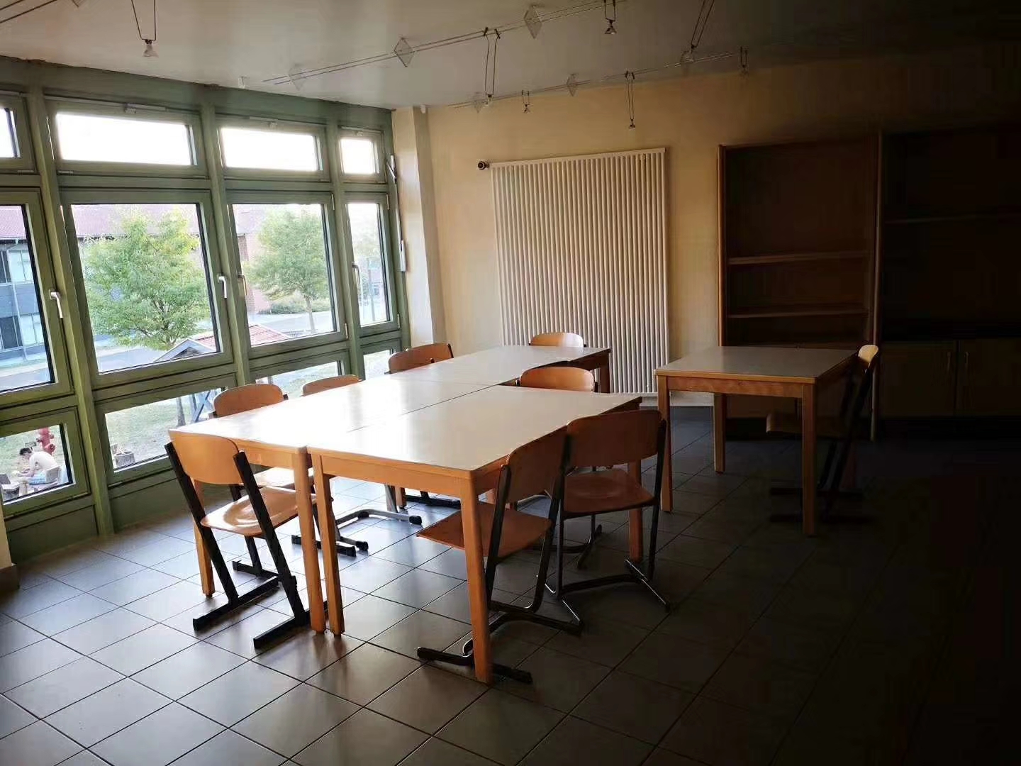 德国南图林根州一家职业学校的宿舍