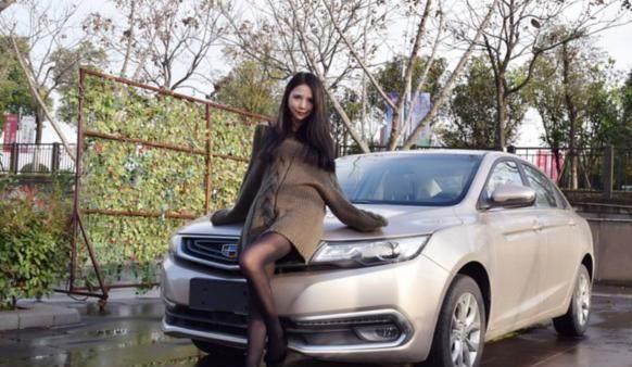 吉利不愧为国产轿车界的颜值和能力担当, 媳妇坐后排都不想下车了