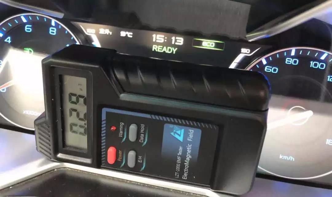 电动车辐射能致死?亲测!腿毛都掉不了!