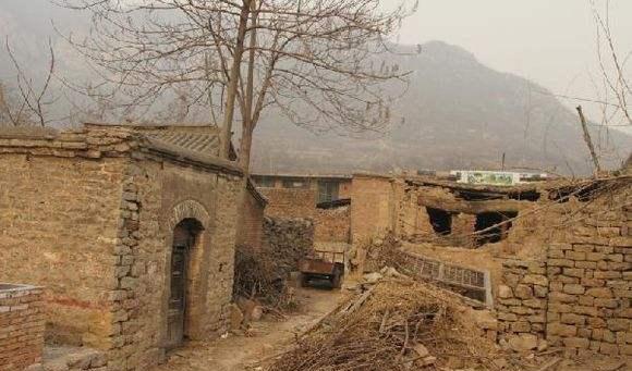 农村年轻人外出打工,除了挣钱还有一件事情更