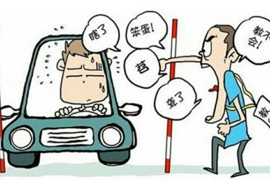 新卡罗拉来了！外观大变让年轻人疯狂，还排队等思域？