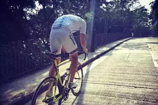 彭于晏:不会手语的体操运动员,不是好的海豚训练师