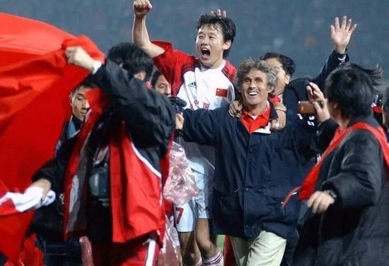 冰岛队是一直怎样的球队,打败了梅西,逼平了阿