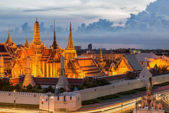 去泰国旅游,没带现金而不允许入境,海关的这个