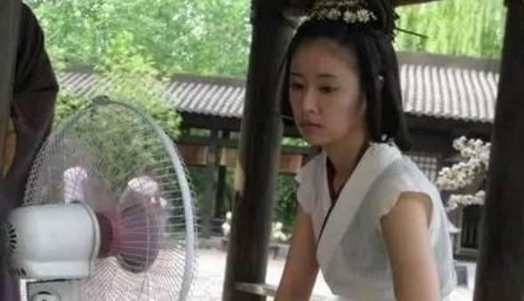 明星夏天拍戏怎么解暑?鹿晗用风扇,杨颖车里吹