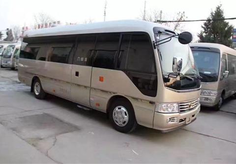 丰田考斯特10座旗舰版 11座超vip版豪华座椅