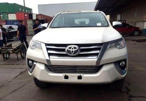 丰田最近怒刷存在感！进口七座SUV四驱，仅25万还买啥途观