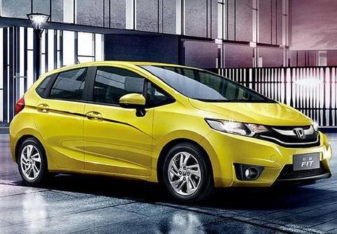 本田飞度多少个油 8c01-hcffhsu8876981.jpg