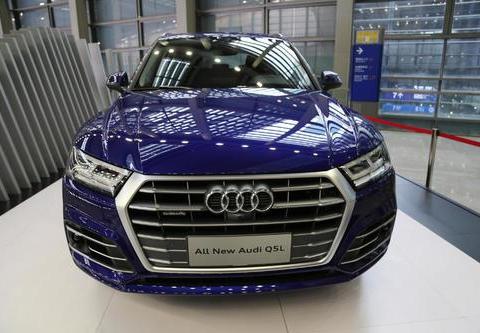 全新奥迪Q5L深港澳车展开启预售，开创奥迪国产SUV加长先河！