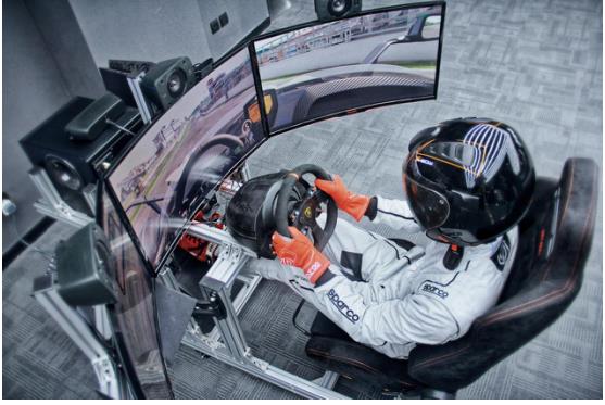 KTM X-Bow eSports Series 让你成为赛车手不再是梦!
