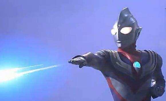 被地球人奉为神兽的怪兽，把迪迦奥特曼下半身变成了石头