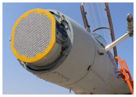 24架苏35陆续到货,却被歼10C狠狠压制翻不了