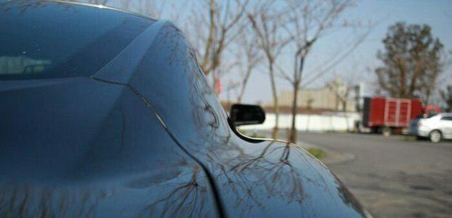 我爸想给我买辆奔驰或宝马，无奈喜欢的太贵了，青春无悔提大野马