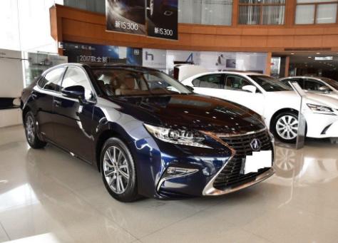 BBA的天敌，最帅气雷克终于到来，全进口仅售30万，内饰脱胎换骨