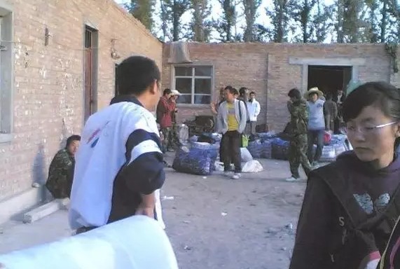 满满都是回忆:一个新疆人的兵团记忆 简单却真