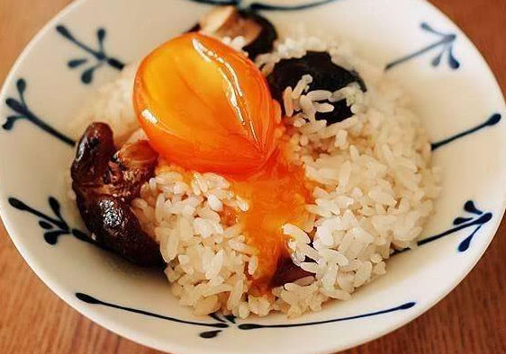 日本人最喜欢的米饭吃法,打个生鸡蛋,再加点酱