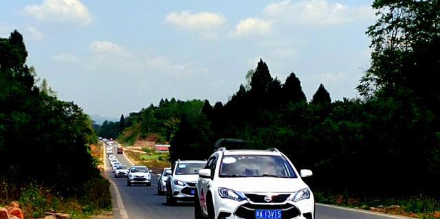 比亚迪又换了一手好牌 新款唐 秦纯电里程大增