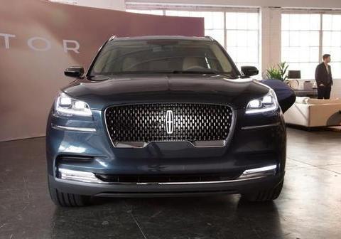 林肯新SUV奢华登场，领航员级别内饰，竞争Q7