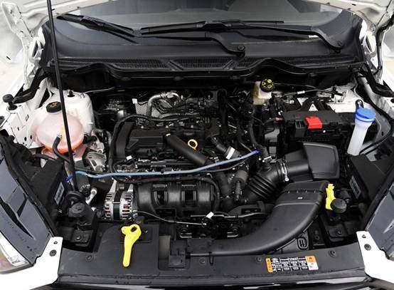 内饰同级最好!福特这车仅6万,1.5L油耗4毛,比劲